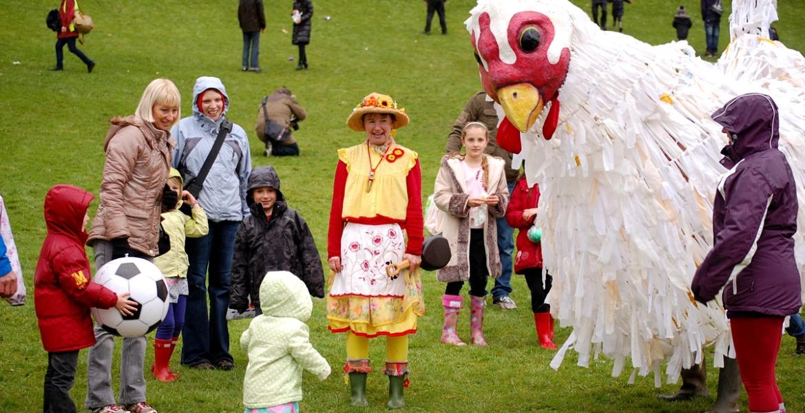 Giant hen at Egg Rolling