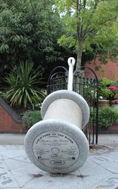 Cotton Reel Statue on Avenham Road, Preston.