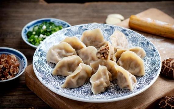 Plate of dumplings.